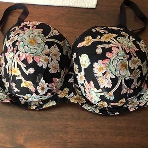 Victoria’s Secret dream angels bra worn once!!!